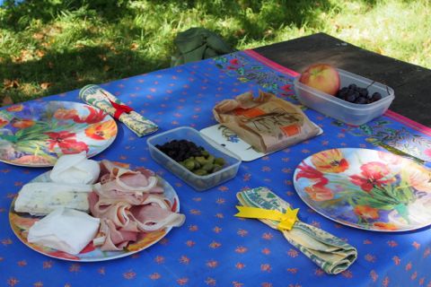 Picnique by the Canal du Midi.